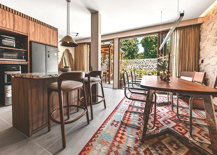 Warna Villas-villa Warni 2 Bedroom Private Pool, Tropical Style Quiet & Kitchen * Uluwatu (Bali)