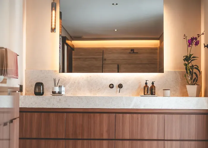 Warna Villas-villa Warni 2 Bedroom Private Pool, Tropical Style Quiet & Kitchen Villa Uluwatu (Bali)